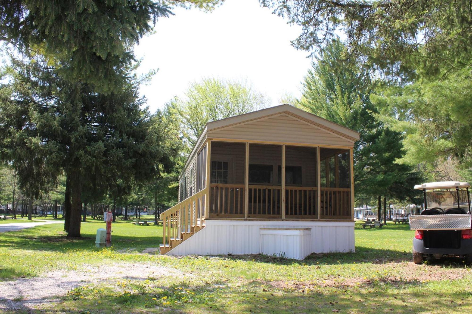 Plymouth Rock Camping Resort Two-Bedroom Park Model 9 Elkhart Lake Habitación foto